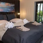 아파트 Wellness House Oase Mit Whirlpool 티멘도르프스트랜드