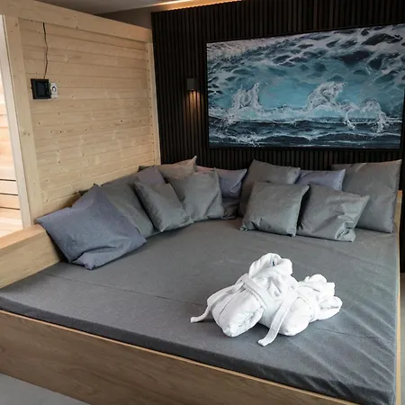 Wellness House Oase Mit Whirlpool *